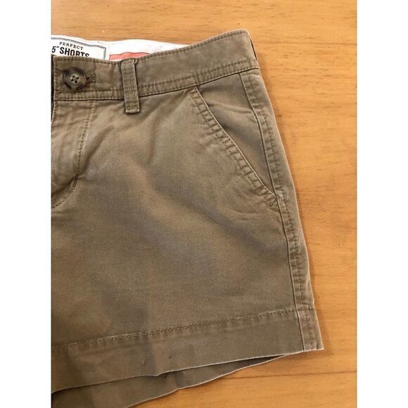 Old Navy Low Rise Perfect 5 Inch Shorts - Size O regular -Tan color . - Picture 3 of 5